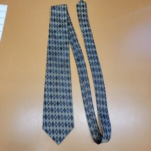 Alexander Lloyd Extra Long Silk Tie Black Gold Diamond Pattern Made in USA